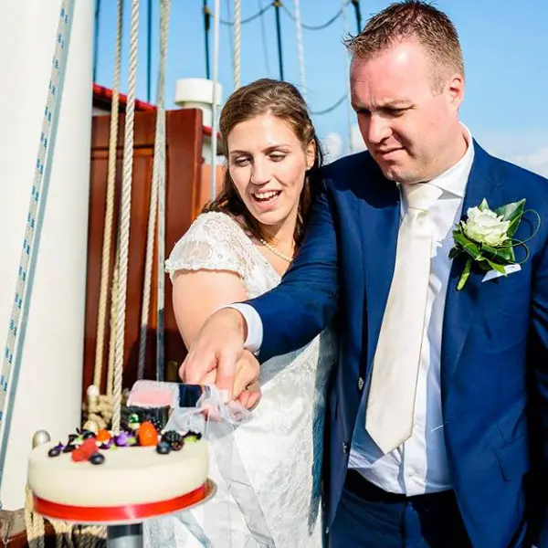 Stap in het huwelijksbootje met de Bounty