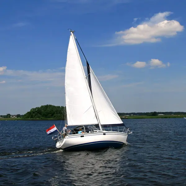 Soorten zeiljachten huren in Nederland