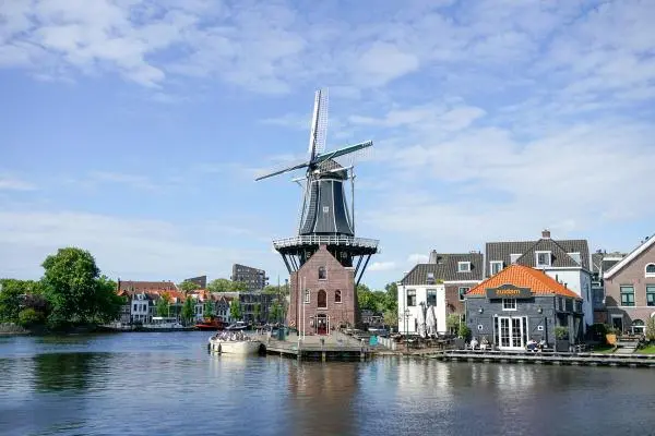 Boot huren in Noord-Holland, kies je voor Haarlem of Alkmaar?