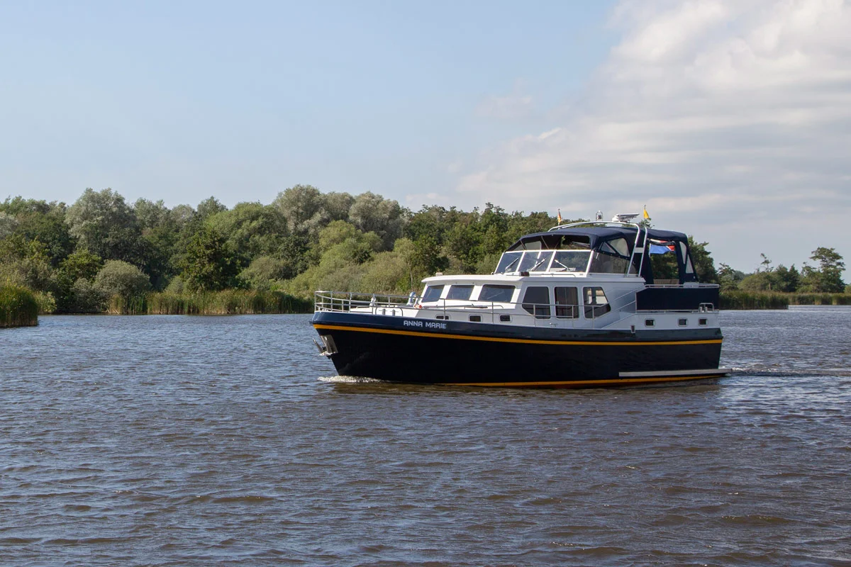 De Schiffart Yachtcharter-1