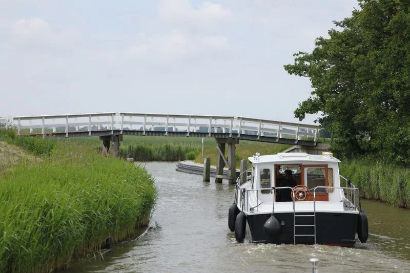 Yachtcharter Sneek-3