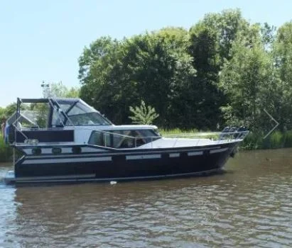 Yachtcharter de Waterpoort-0