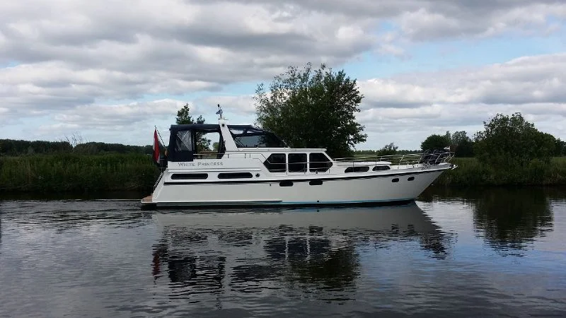 Watermerk Yachtcharter-4