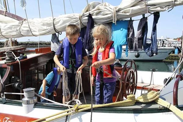 Sailcharter Friesland-1