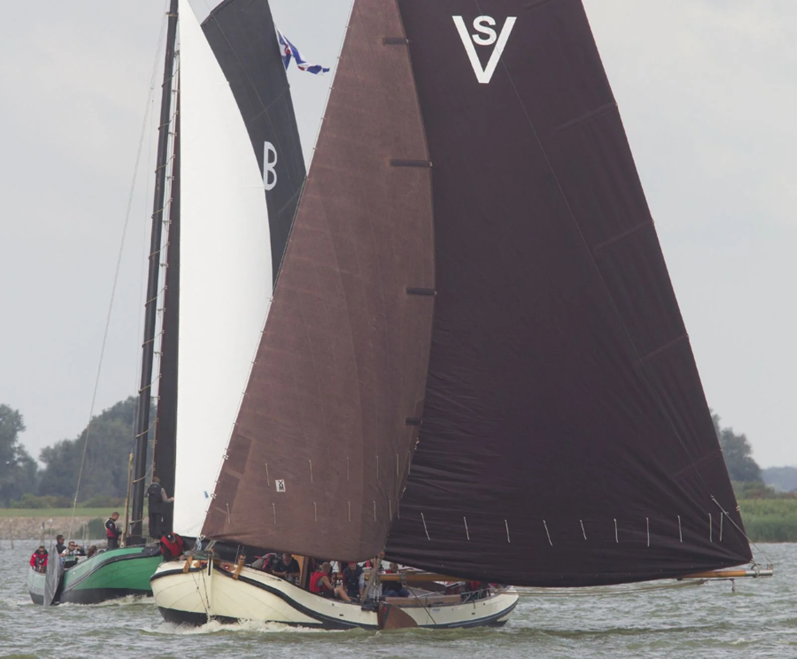 Bootverhuur de Vries-1
