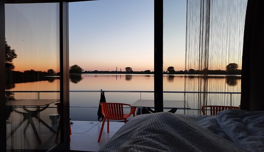 Slapen op de Maas