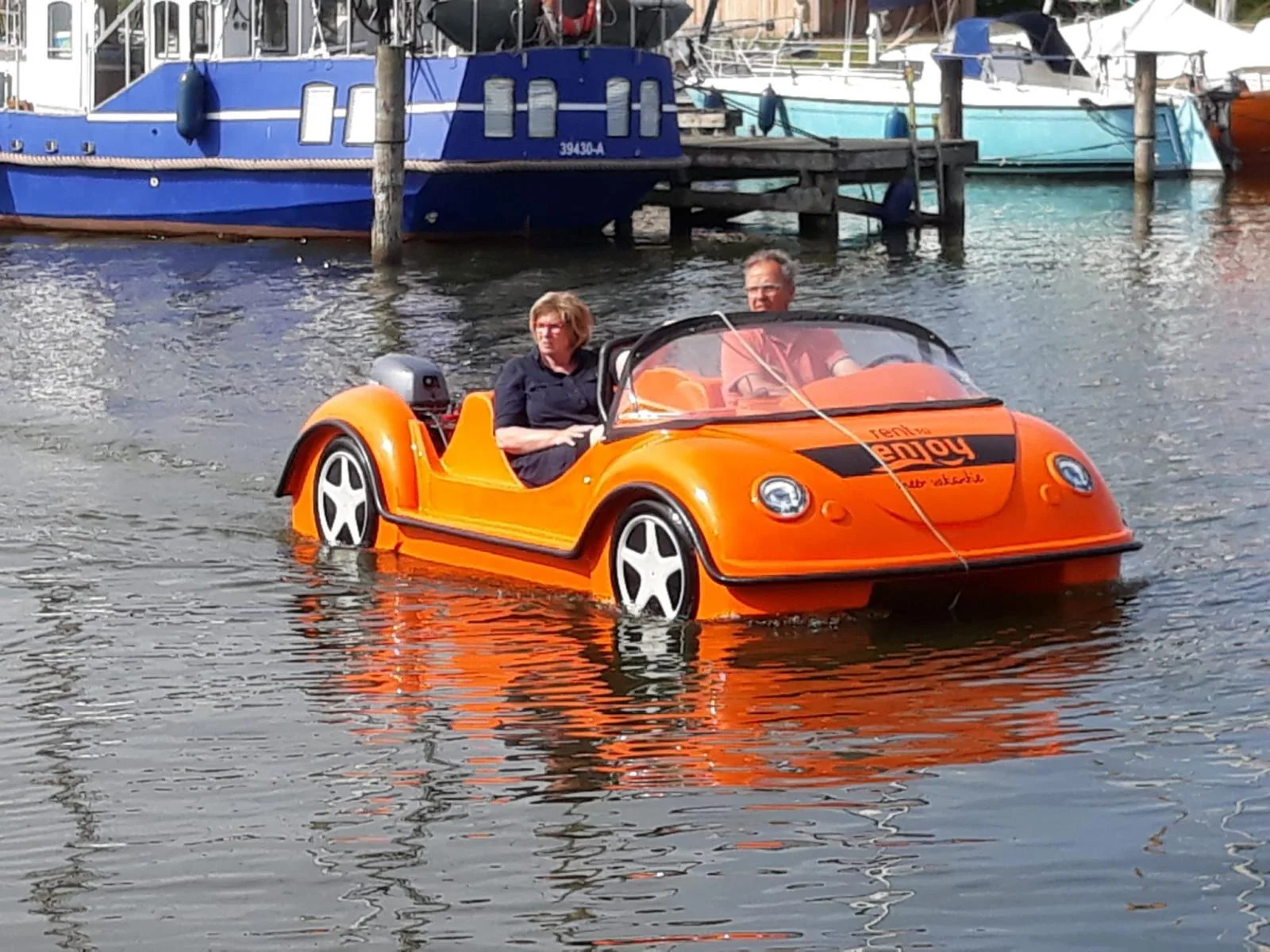 Rent to Enjoy | autobootjes huren-1