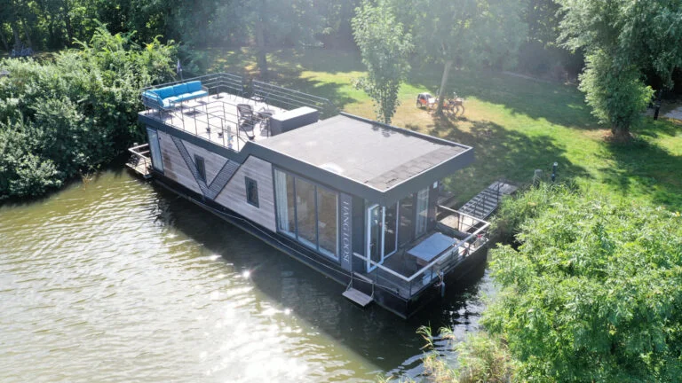 Rent to Enjoy | autobootjes huren-2