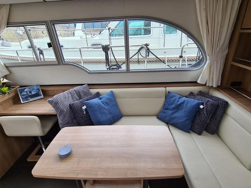 Yachtcharter BLY-3