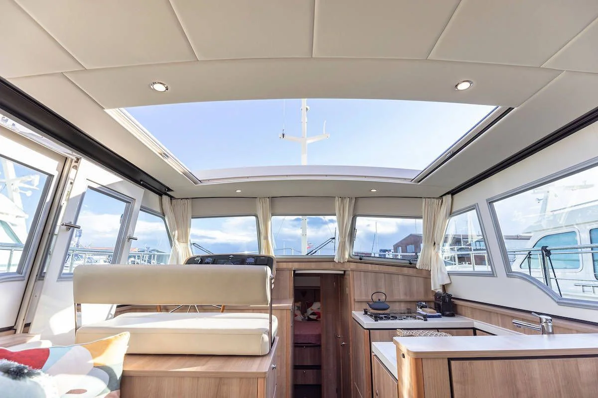 Yachtcharter BLY-4