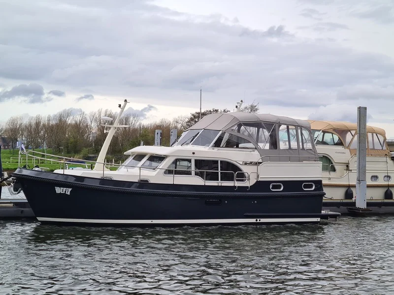 Yachtcharter BLY-0