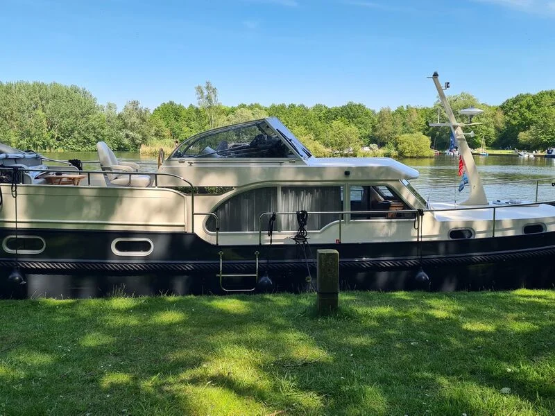 Yachtcharter BLY-1