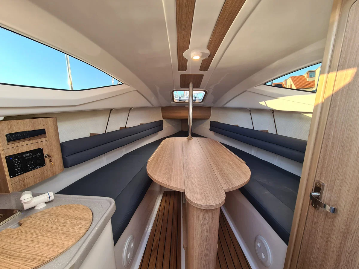 Hoora Watersport - Kajuitboten-1