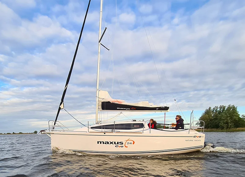 Hoora Watersport - Kajuitboten-4