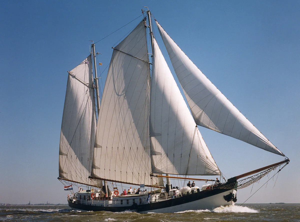 Rederij van Linschoten Traditionele zeilvakanties bv.-2