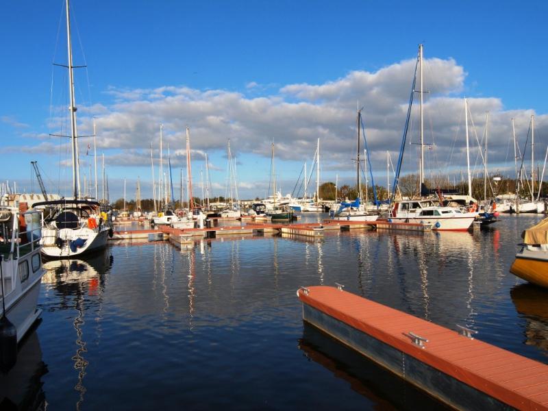 1_watersportcentrum_tacozijl_roeiboot-huren-in-friesland