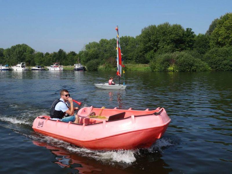 1_watersportschool_frissen_motorbootje-huren