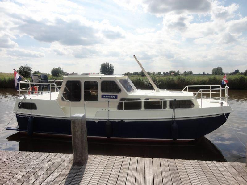 2_delos_yachtcharter_motorkruiser-ijsselstein