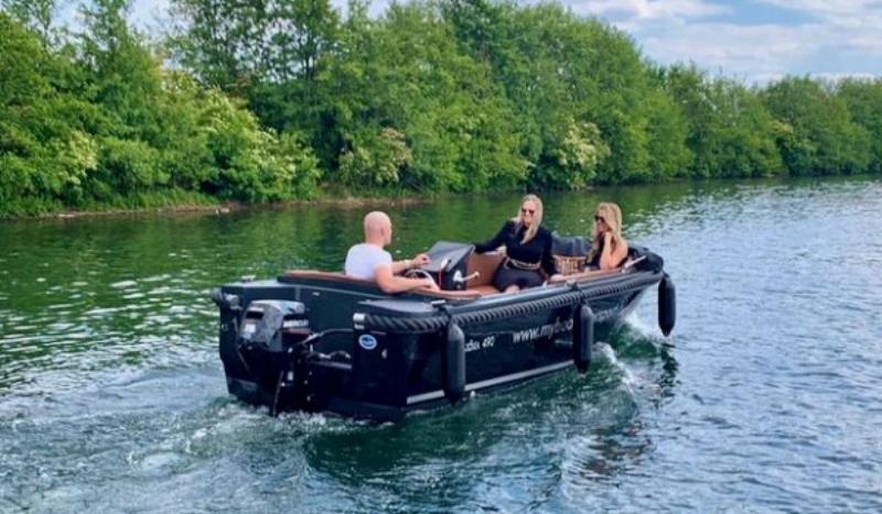 2_myboat_watersport_sloep-huren.jpeg
