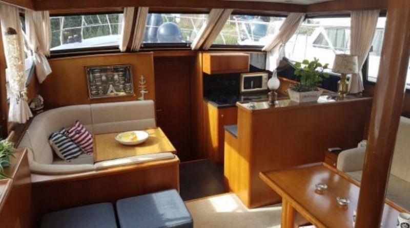 2_sail_yachting_salon-motorboot