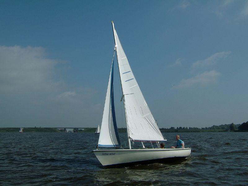2_watersportbedrijf_de_broek_zeilboot-huren