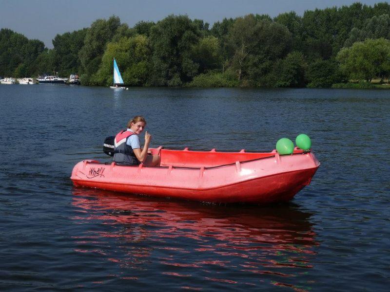 2_watersportschool_frissen_toerbootje-huren