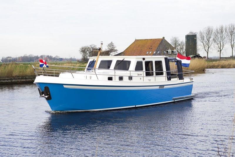 2_yachtcharter_houwink_motorboot-huren
