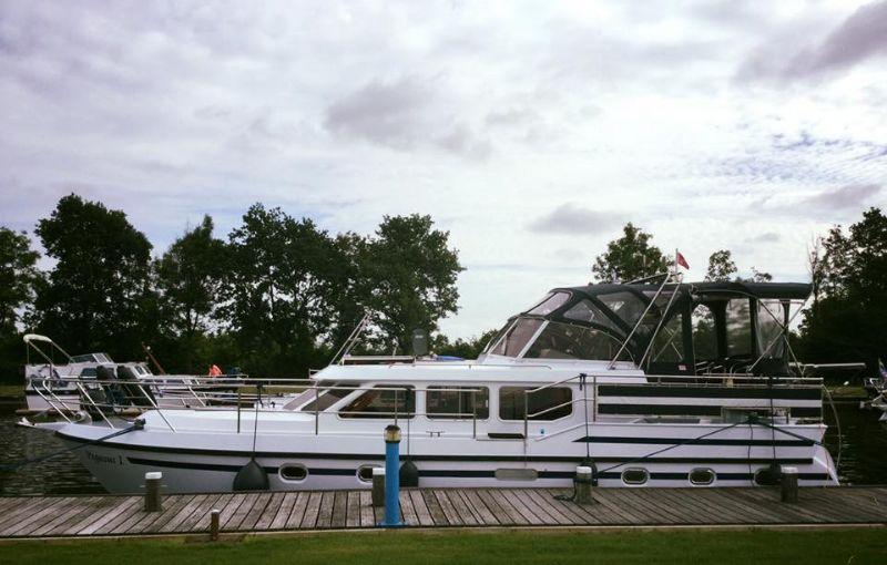 3_watersportbedrijf_turfskip_motorjacht-verhuur