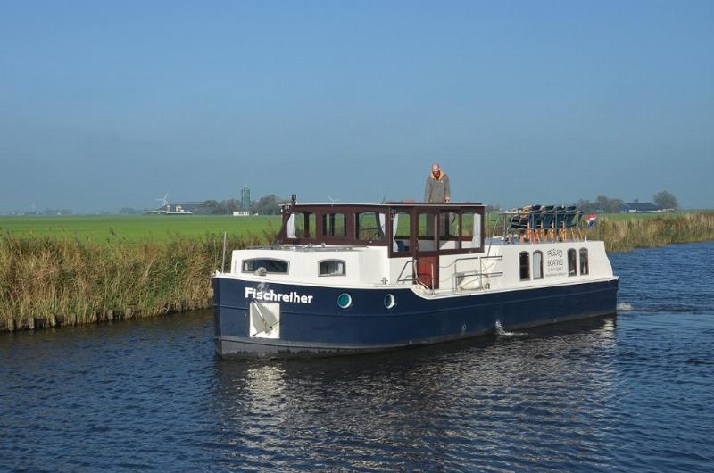 4_Friesland_Boating_Yachtcharter.jpeg