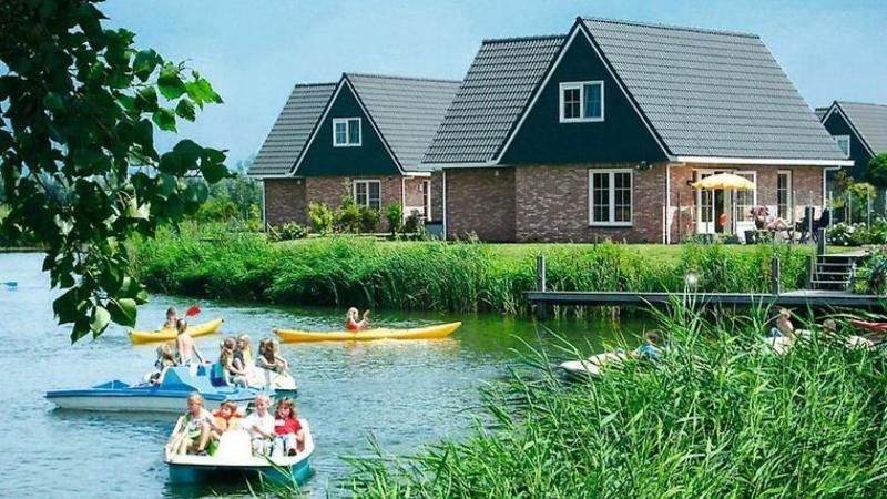 4_beach_resort_makkum_vakantiehuisje-friesland