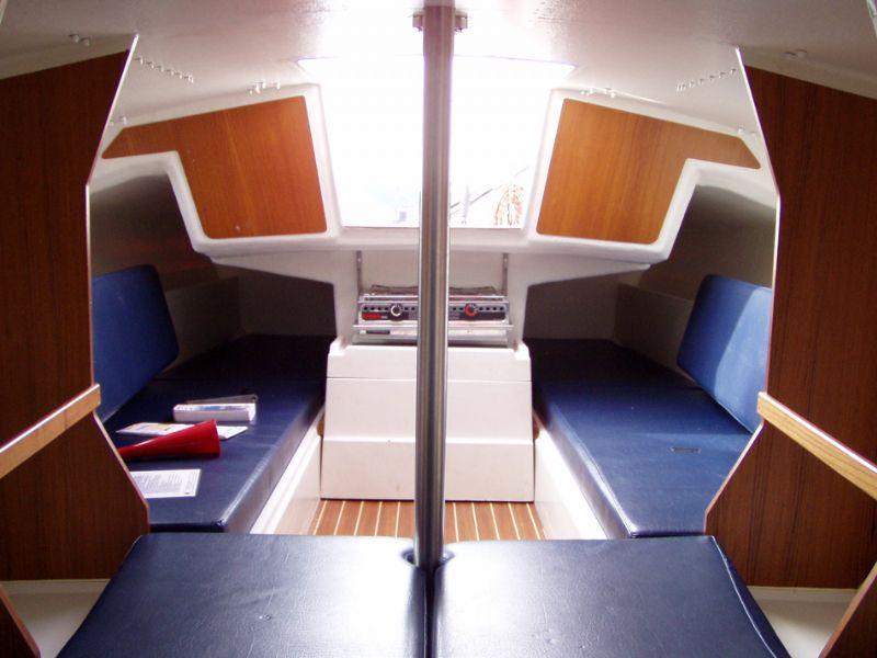 4_ottenhome_heeg_kajuitboot-interieur