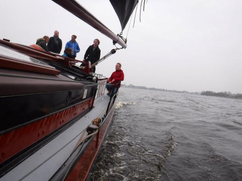 4_prego_zeilzwerven_zeilen-met-het-team