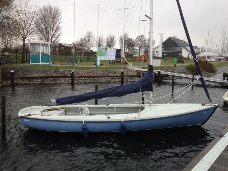 4_sloep-en-meer-zeilboot-verhuur