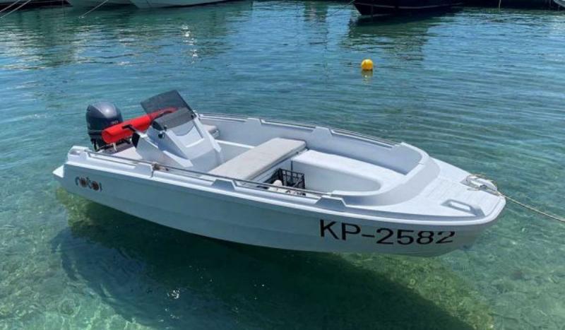 5_myboat_watersport_sloep-met-rondzit.jpeg
