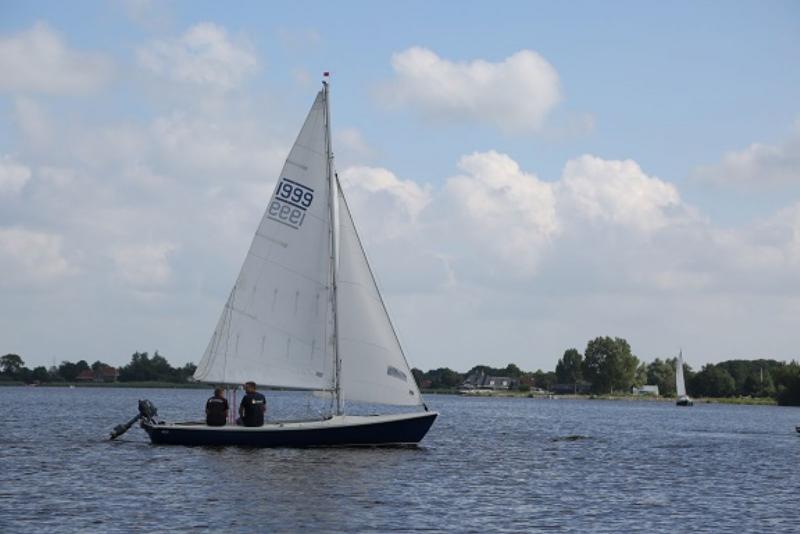 5_sailingcenter_langweer_randmeer-huren