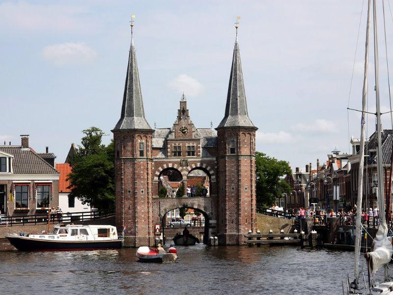 5_yachtcharter_sneek_vaarvakantie-friesland